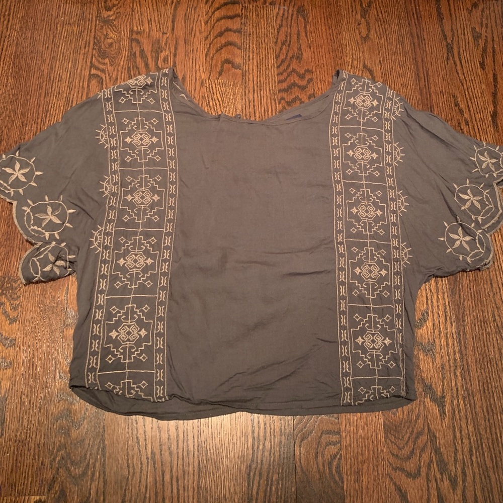 Flowy t-shirt